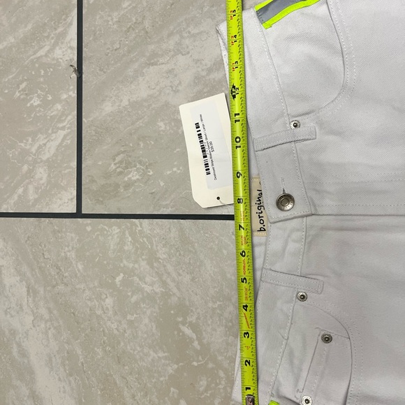 b original by shoe fly Women’s destroyed stripe ribbon denim white shorts size L - Picture 8 of 9